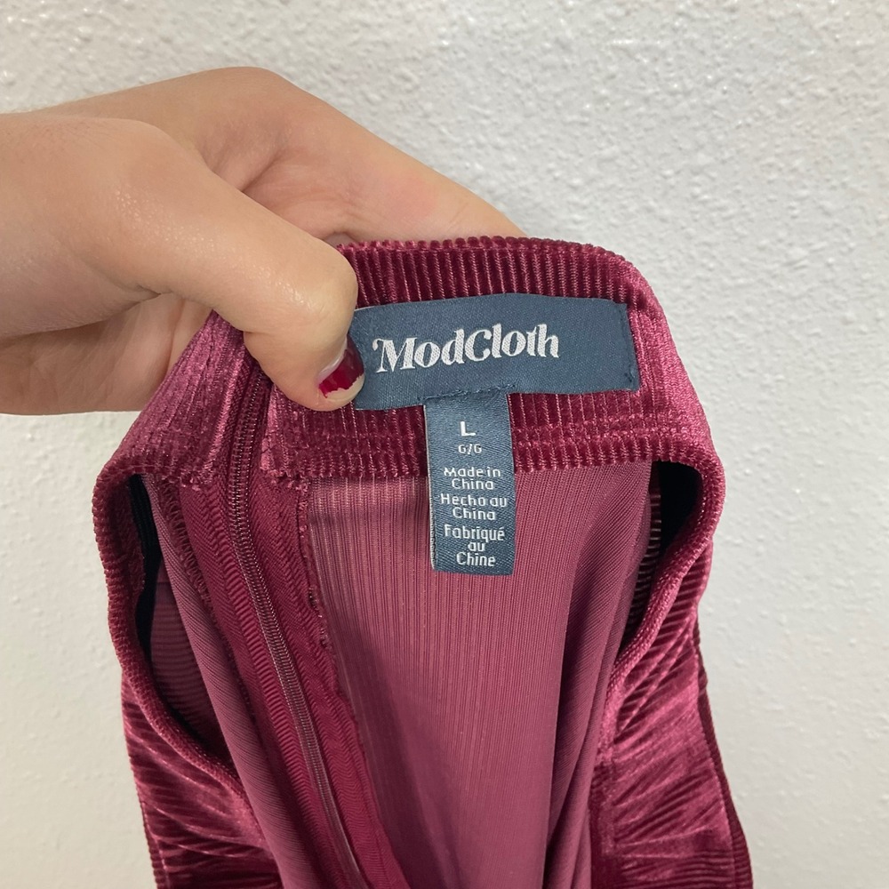 Modcloth Ribbed Midi Skirt Size Large - Picture 3 of 4